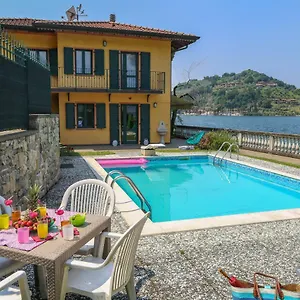 La Casa Sul D'iseo , Sulzano Italië
